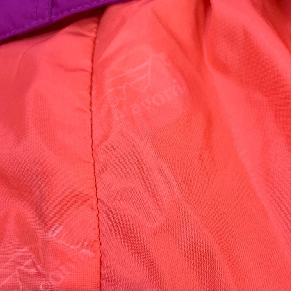 Patagonia Women's Magenta Jacket with Blue & Orange Accents - Picture 11 of 16